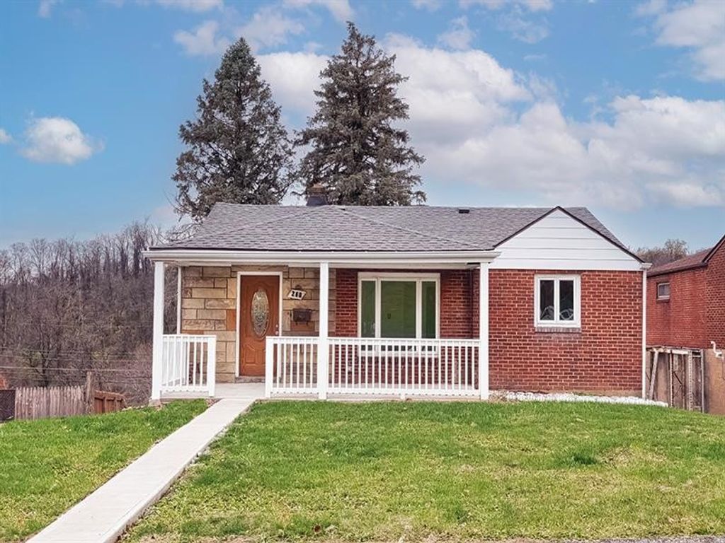 260 Creston Drive, West Mifflin, PA 15122