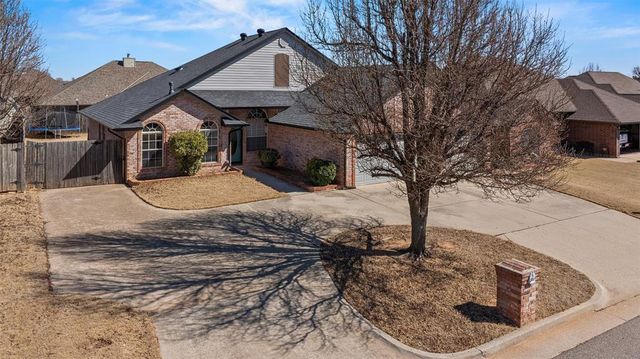 420 Palo Verde Drive, Yukon, OK 73099