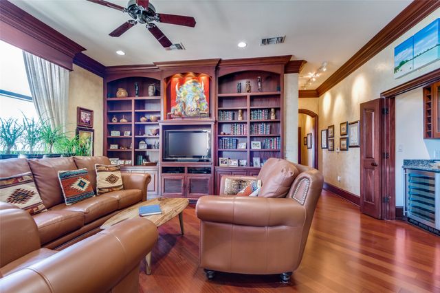330 Las Colinas Boulevard E 1708, Irving, TX 75039