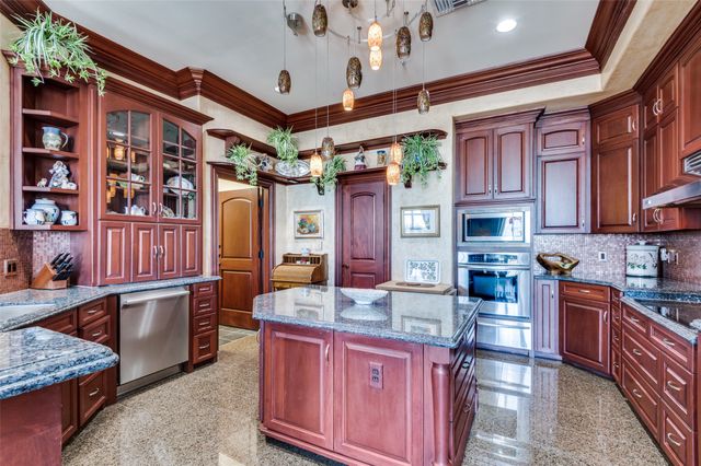 330 Las Colinas Boulevard E 1708, Irving, TX 75039