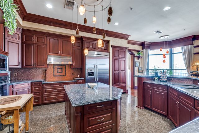 330 Las Colinas Boulevard E 1708, Irving, TX 75039