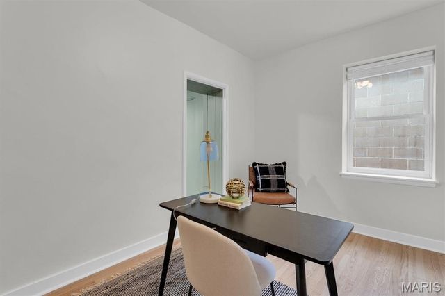 2238 Edwards, St Louis, MO 63110