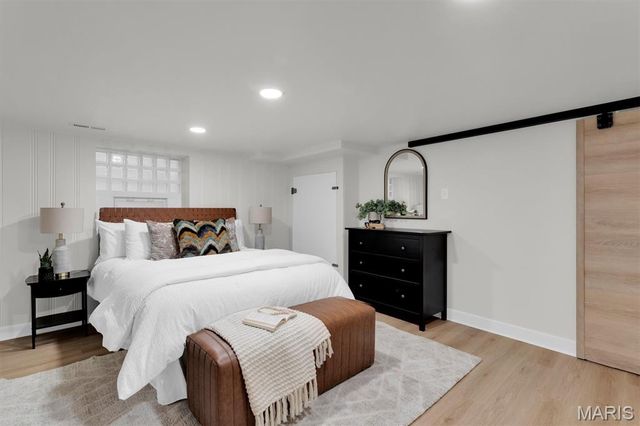 2238 Edwards, St Louis, MO 63110