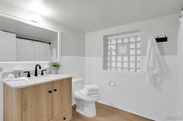 2238 Edwards, St Louis, MO 63110