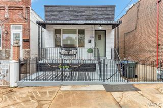 2238 Edwards, St Louis, MO 63110