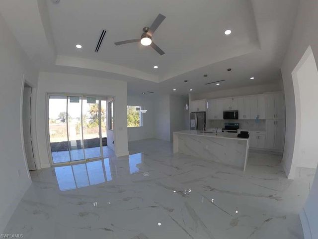 3718 8th ST SW, Lehigh Acres, FL 33976