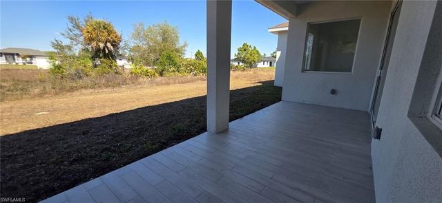 3718 8th ST SW, Lehigh Acres, FL 33976