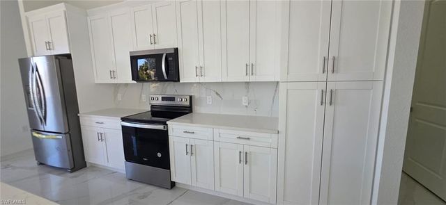 3718 8th ST SW, Lehigh Acres, FL 33976