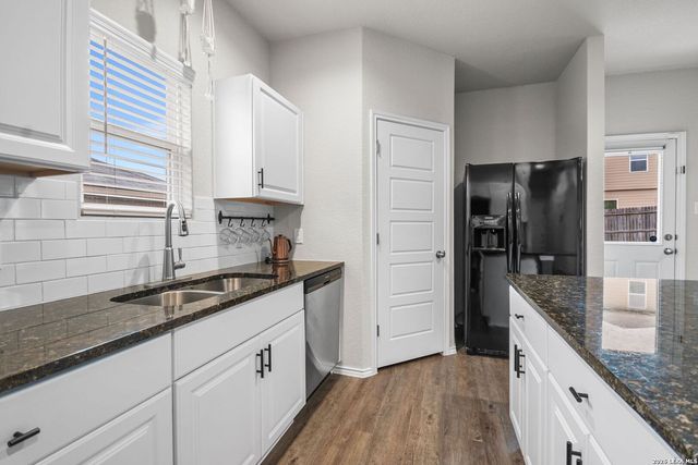 9034 Alvarado Bend, San Antonio, TX 78245