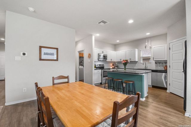 9034 Alvarado Bend, San Antonio, TX 78245