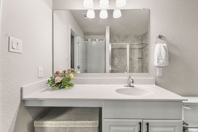 9034 Alvarado Bend, San Antonio, TX 78245