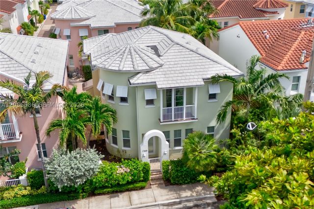 1749 NE 9th St, Fort Lauderdale, FL 33304