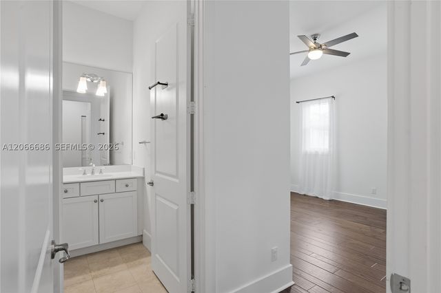 1749 NE 9th St, Fort Lauderdale, FL 33304