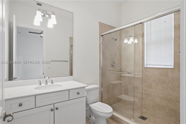 1749 NE 9th St, Fort Lauderdale, FL 33304