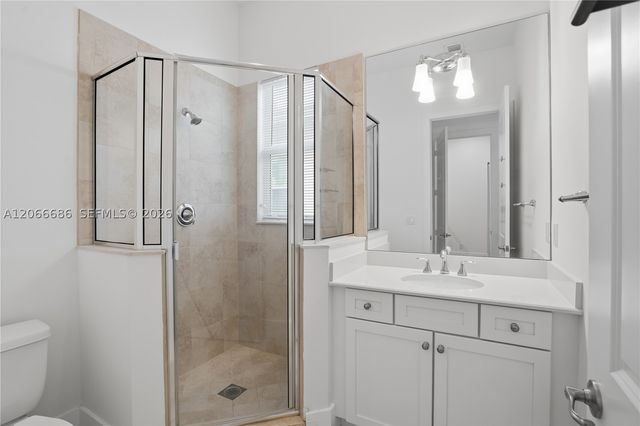1749 NE 9th St, Fort Lauderdale, FL 33304