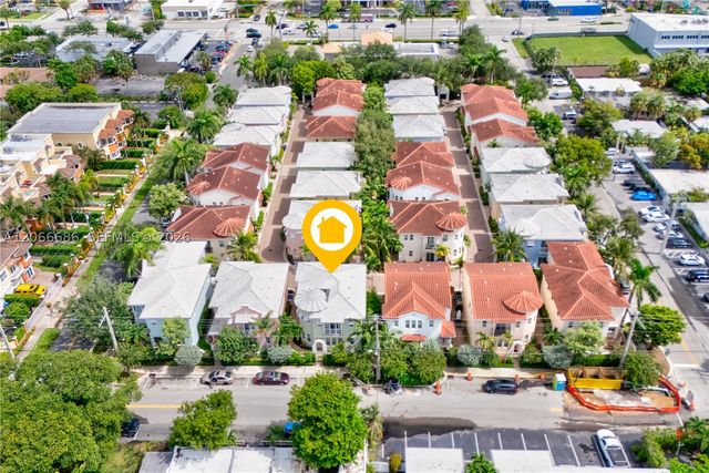 1749 NE 9th St, Fort Lauderdale, FL 33304