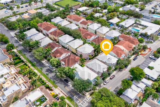 1749 NE 9th St, Fort Lauderdale, FL 33304