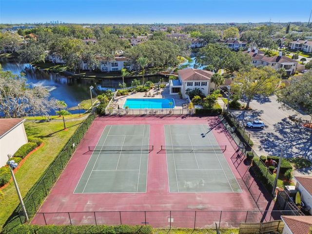 10375 CARROLLWOOD LANE 332, Tampa, FL 33618