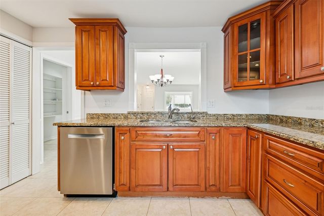 10375 CARROLLWOOD LANE 332, Tampa, FL 33618