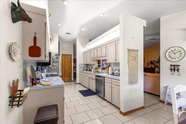 2964 S CYGNET TERRACE, Inverness, FL 34450