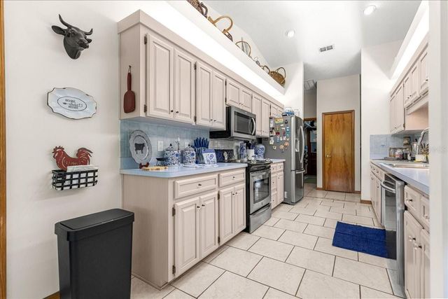 2964 S CYGNET TERRACE, Inverness, FL 34450
