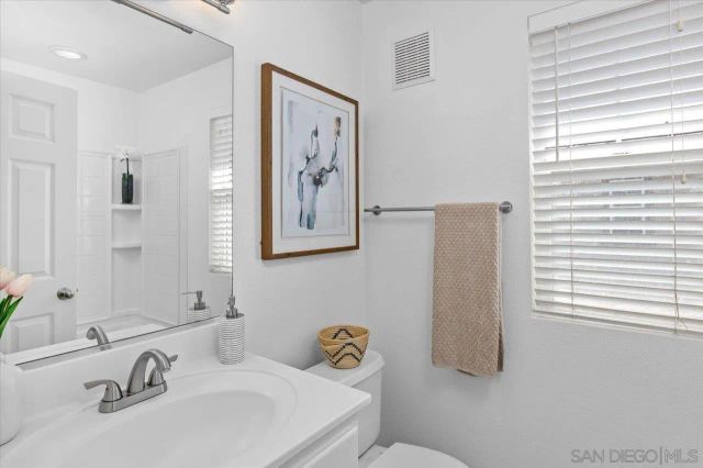 16910 Bixby St 1, San Diego, CA 92127