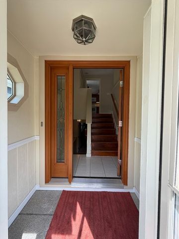 43 Deerfield Ave, Westwood, MA 02090