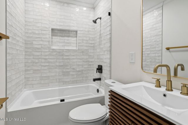 1068 Westway Street, Jackson, MS 39212