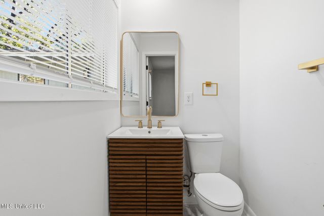 1068 Westway Street, Jackson, MS 39212