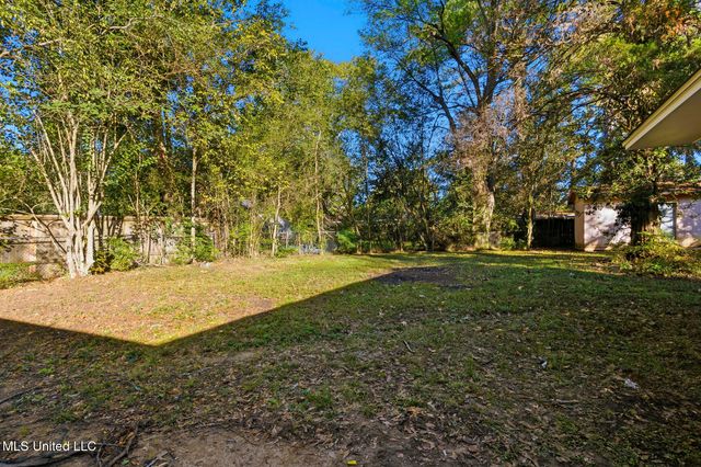 1068 Westway Street, Jackson, MS 39212