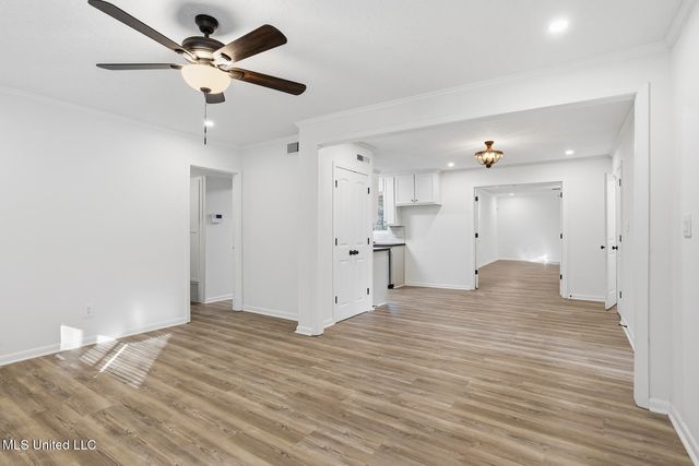 1068 Westway Street, Jackson, MS 39212