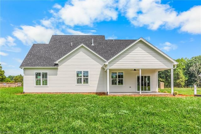 176 Armsworthy Road, Advance, NC 27006