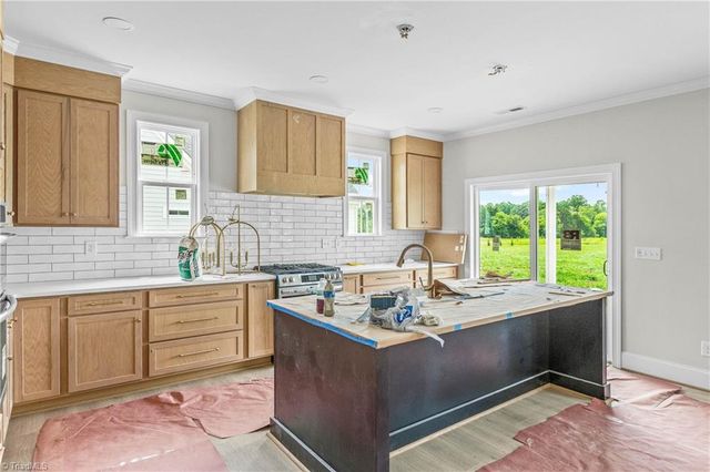 176 Armsworthy Road, Advance, NC 27006