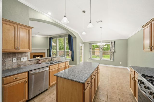 8218 Silver Lure Drive, Humble, TX 77346