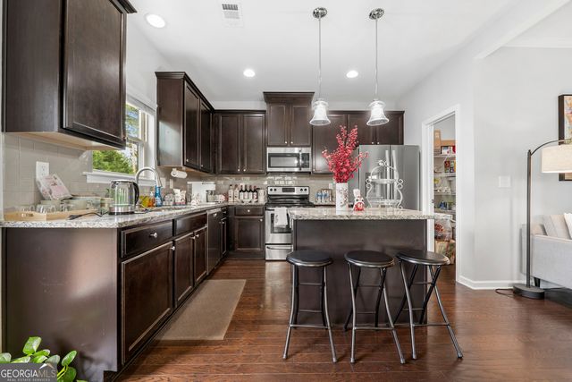 4747 Highland Avenue, Sugar Hill, GA 30518