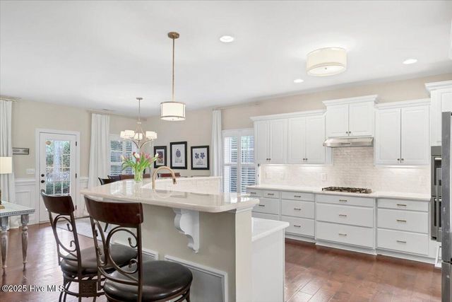 275 Wiregrass Lane, Southern Pines, NC 28387