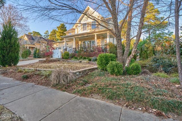 275 Wiregrass Lane, Southern Pines, NC 28387