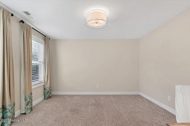 275 Wiregrass Lane, Southern Pines, NC 28387