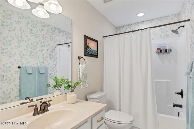 275 Wiregrass Lane, Southern Pines, NC 28387