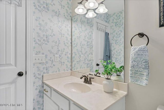 275 Wiregrass Lane, Southern Pines, NC 28387