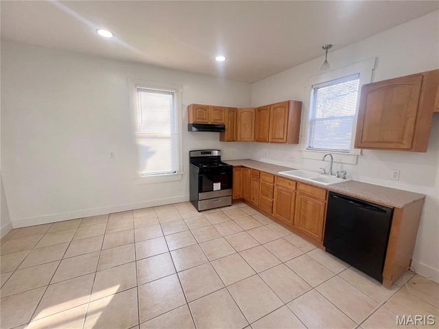 1631 N Church Street, Belleville, IL 62221