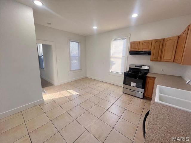 1631 N Church Street, Belleville, IL 62221