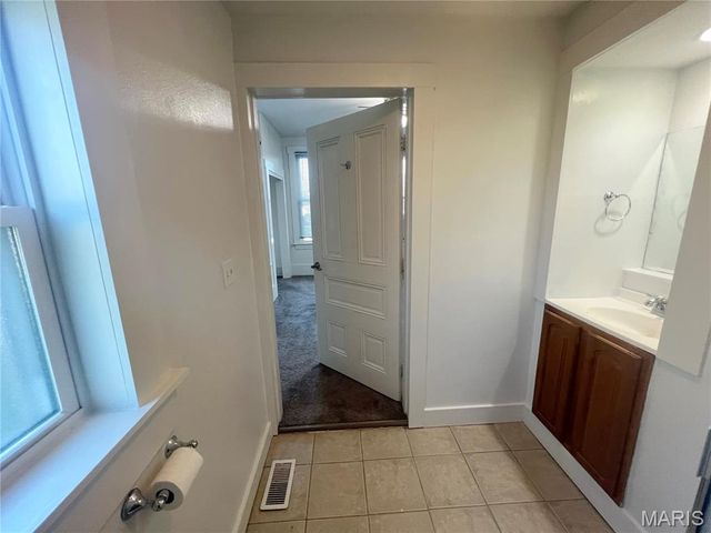 1631 N Church Street, Belleville, IL 62221