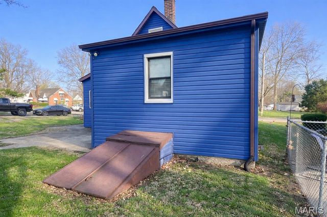 1631 N Church Street, Belleville, IL 62221