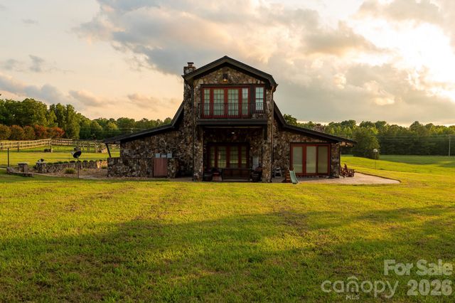 2800 Waxhaw Indian Trail Road S, Waxhaw, NC 28173