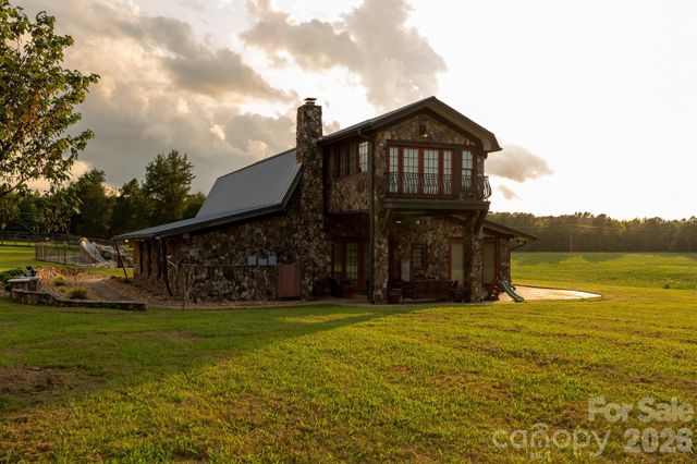 2800 Waxhaw Indian Trail Road S, Waxhaw, NC 28173