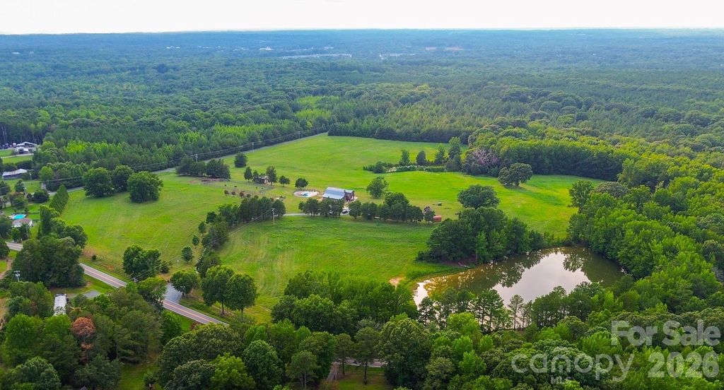 2800 Waxhaw Indian Trail Road S, Waxhaw, NC 28173