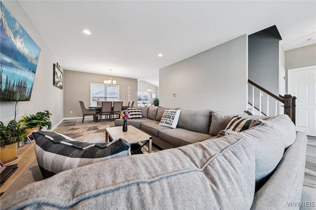 2899 Brookfield Drive, Wheatfield, NY 14132