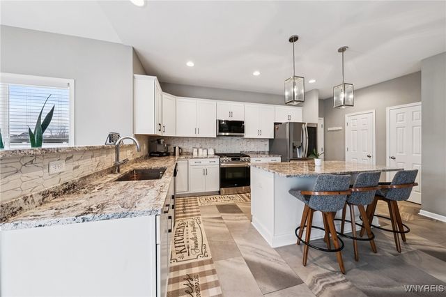 2899 Brookfield Drive, Wheatfield, NY 14132