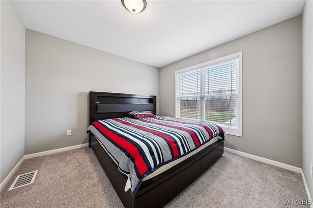 2899 Brookfield Drive, Wheatfield, NY 14132